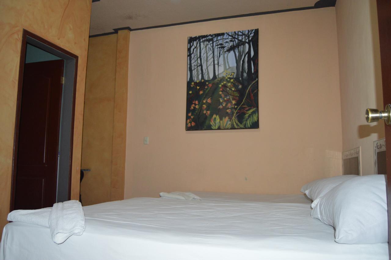 Hotel Escalon Санта-Роса-де-Копан Екстер'єр фото